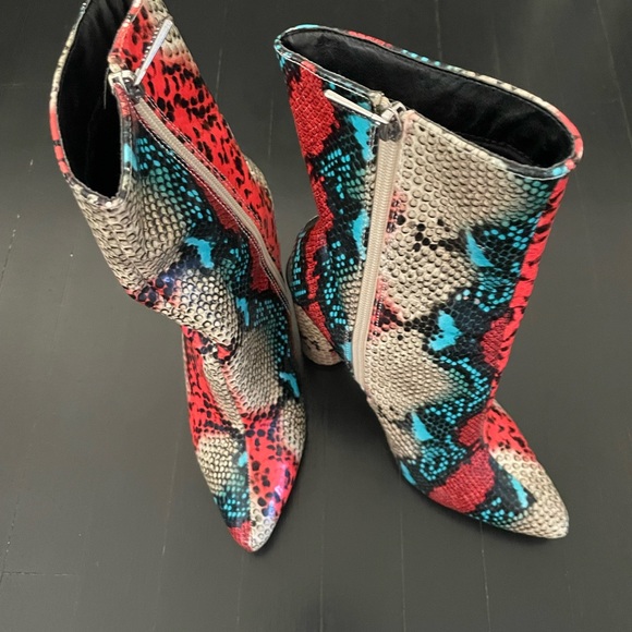 Snake skin design colorful knee high boots - Picture 6 of 10